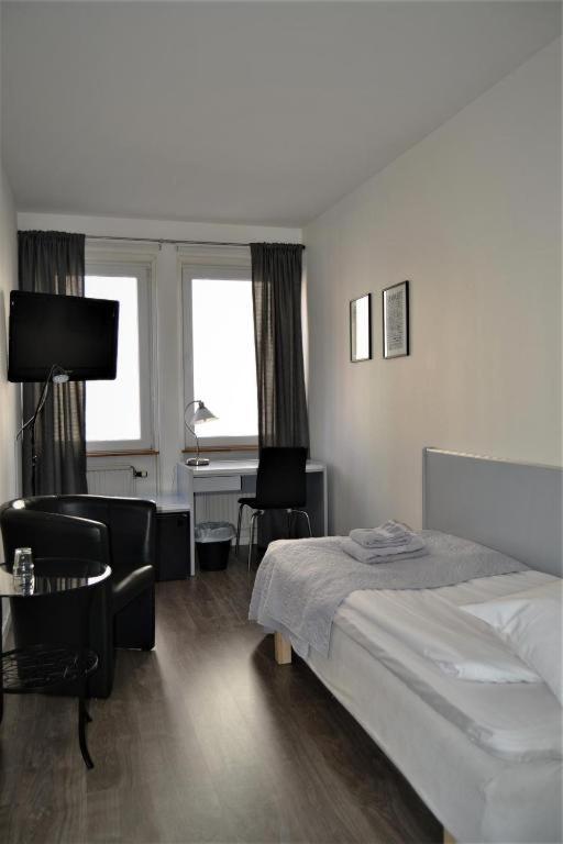 Green Door Hotel Soderakra Exterior photo